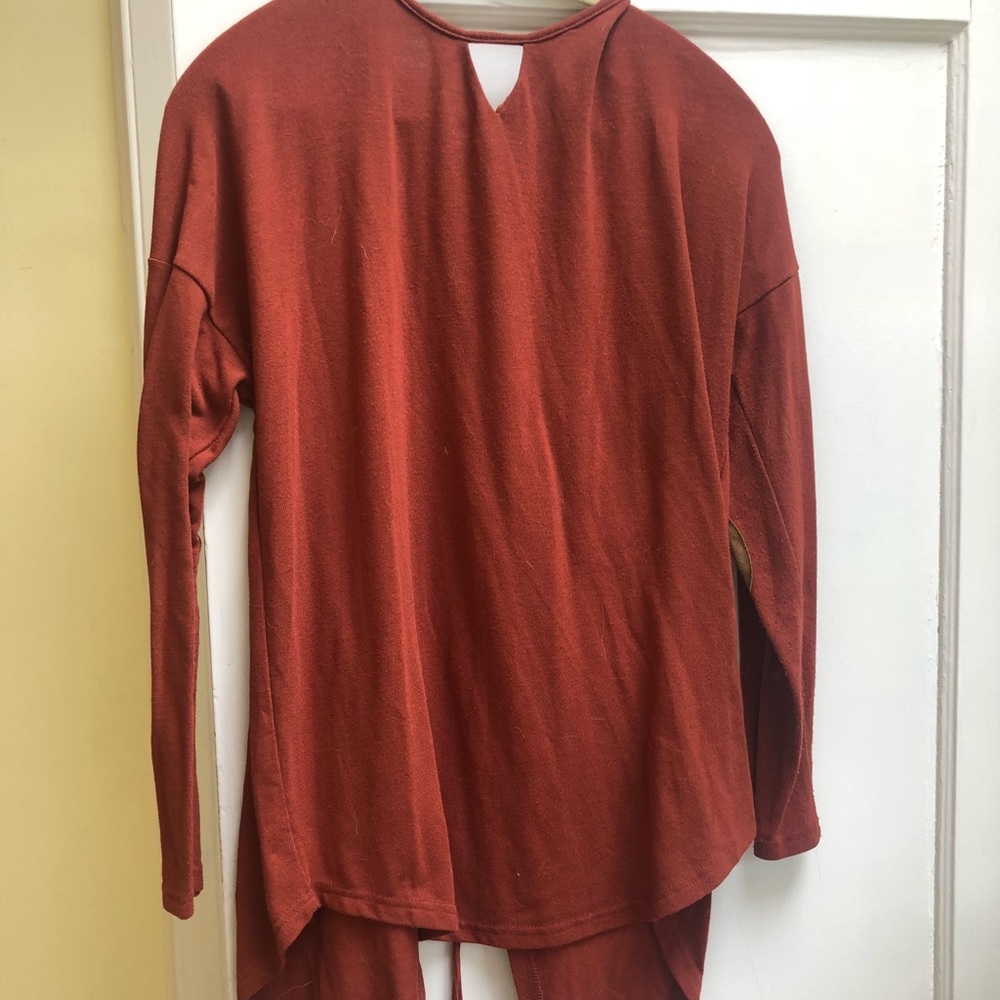 She Sky open back shirt